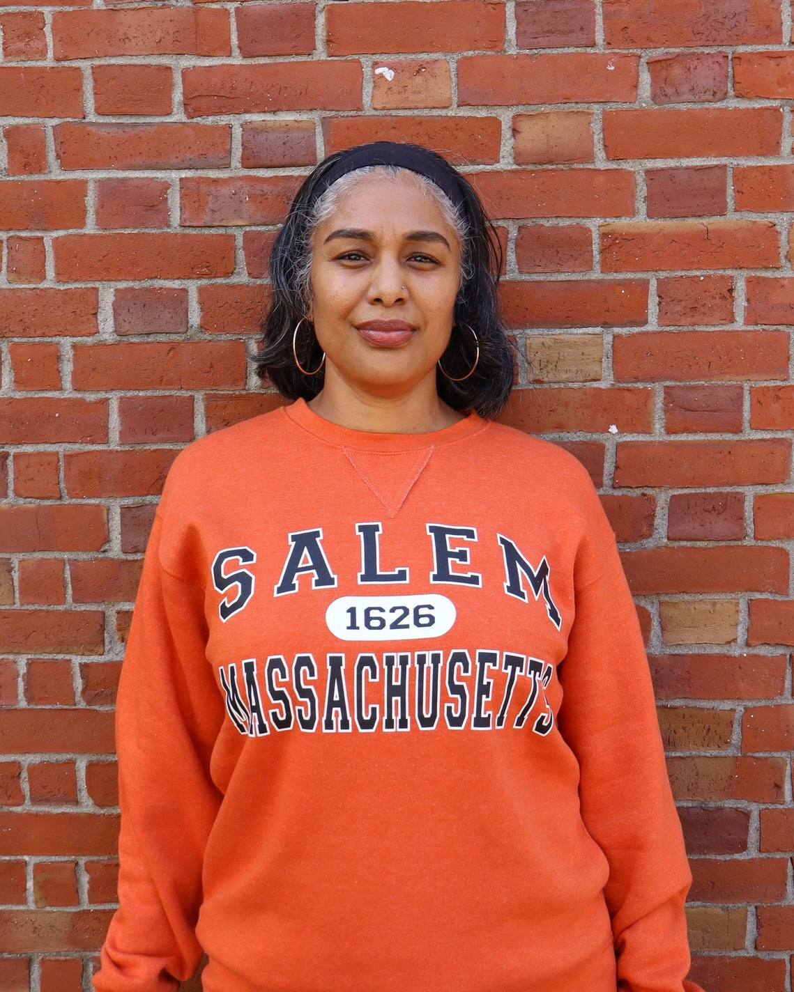 Salem 1626 Crewneck