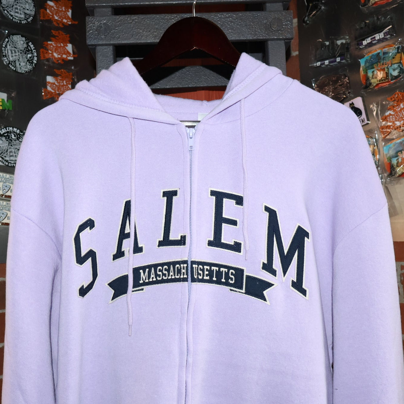 Hoodie Zip Banner