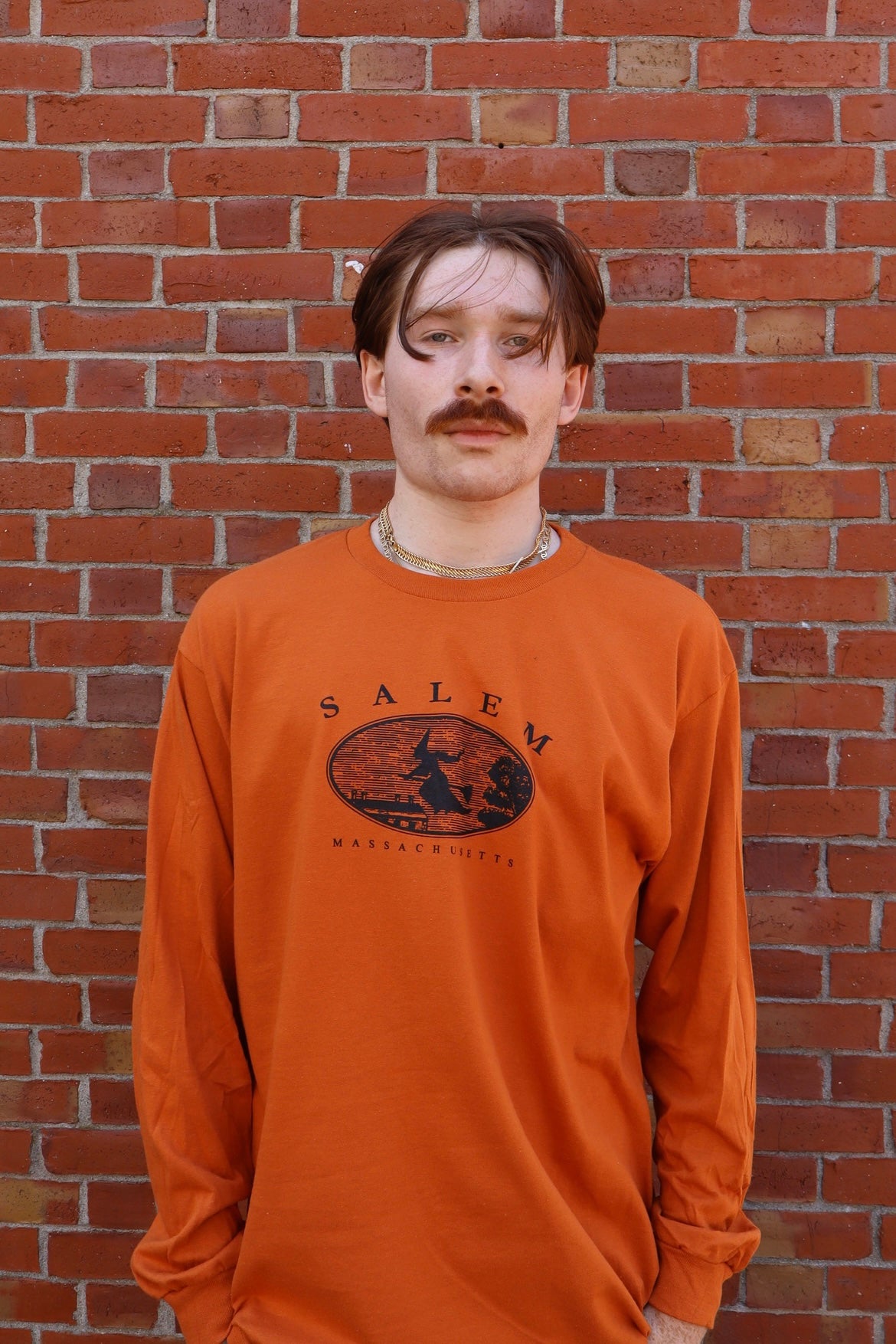 Tee Witch in Oval